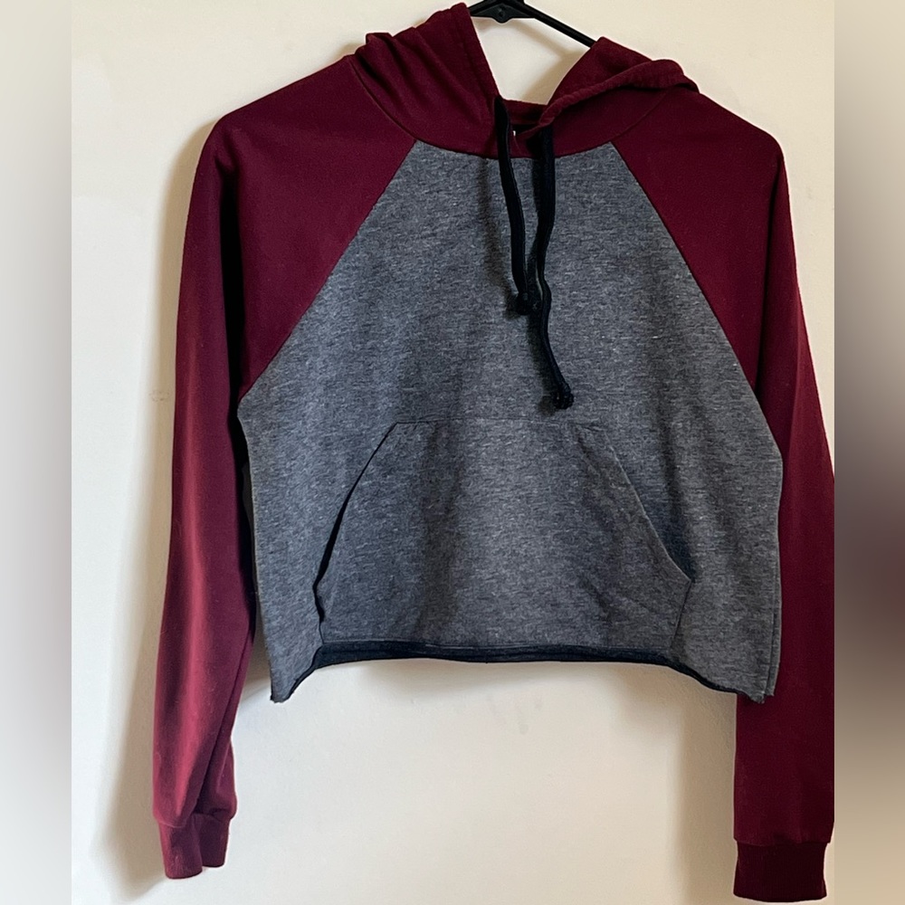 Cropped Long Sleeved Tee